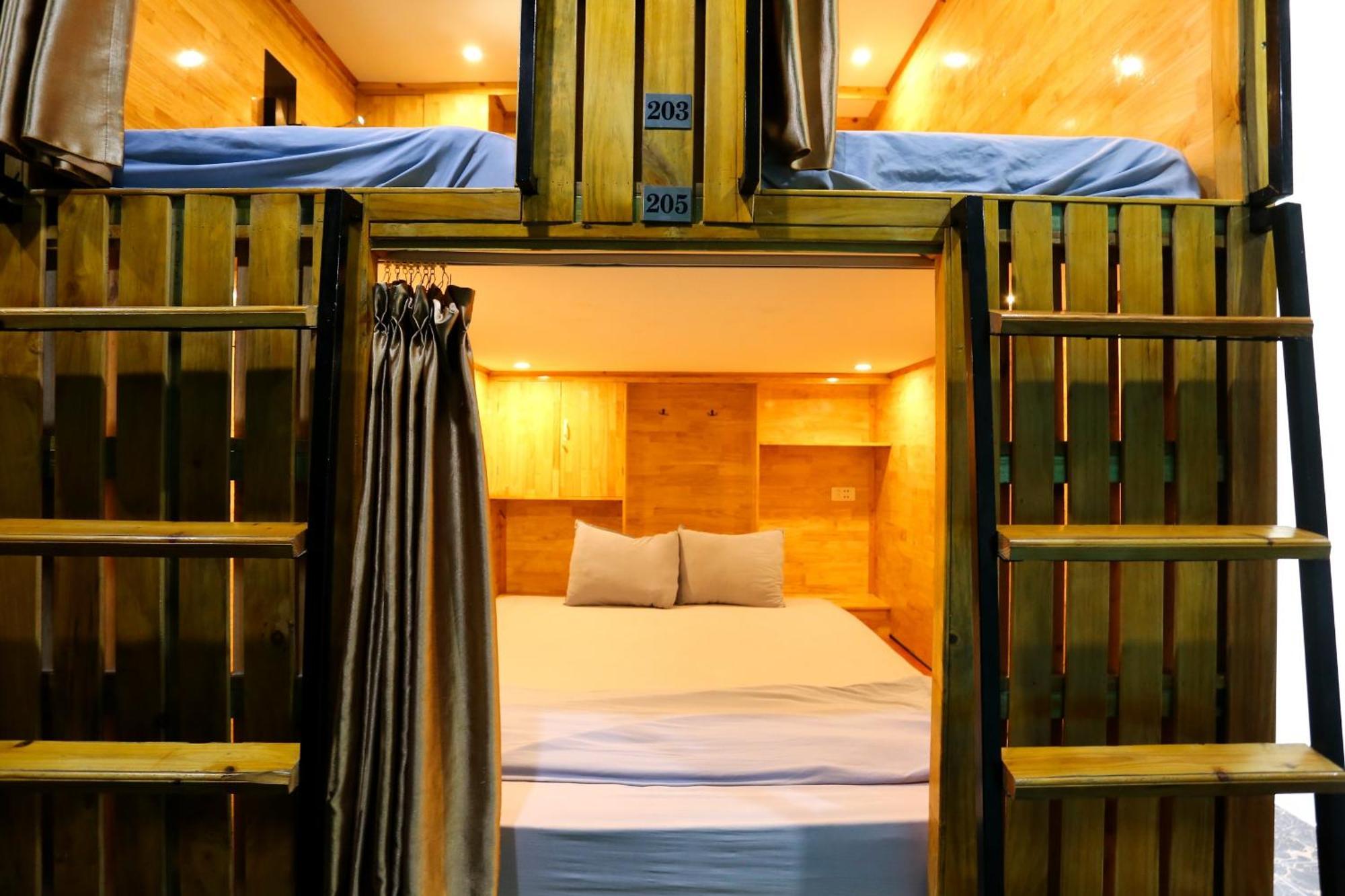 Catba Pod Hostel - Restaurant And Rooftop Bar Dong Khe Sau Exteriör bild