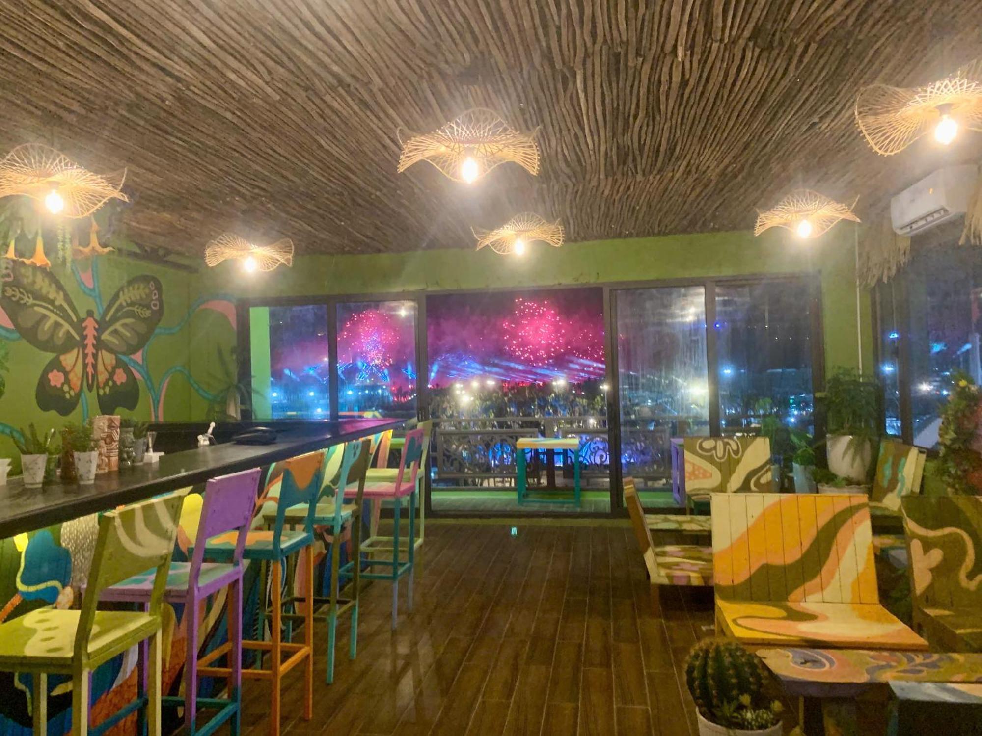 Catba Pod Hostel - Restaurant And Rooftop Bar Dong Khe Sau Exteriör bild